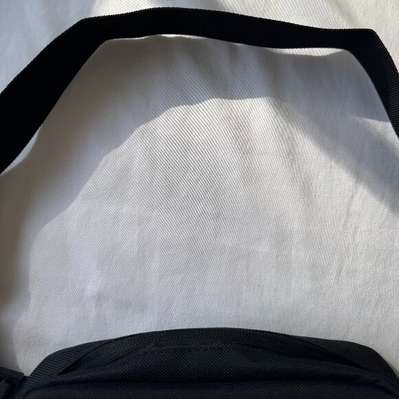 NWT, Los Angeles Lakers Pride Night Crossbody Bag, Black with Rainbow, One Size - Picture 6 of 12